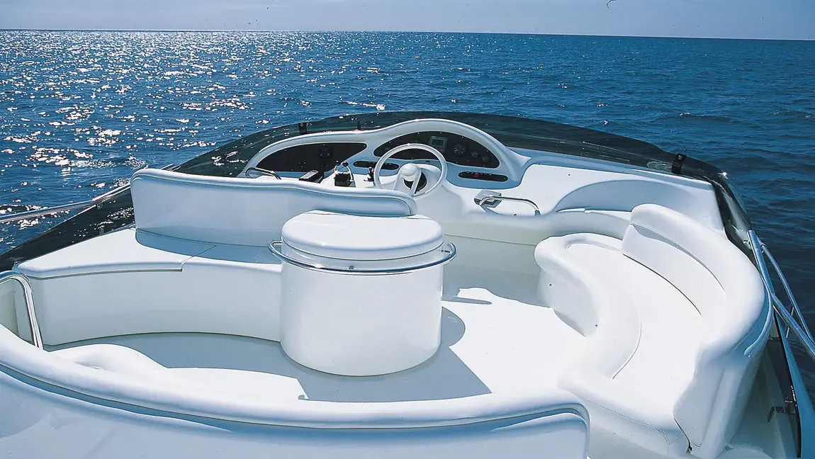 Azimut 46 Deck